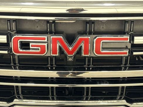 Used 2022 GMC Yukon SLT w/ SLT Premium Package image 33