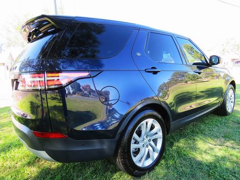 Used 2018 Land Rover Discovery HSE image 8