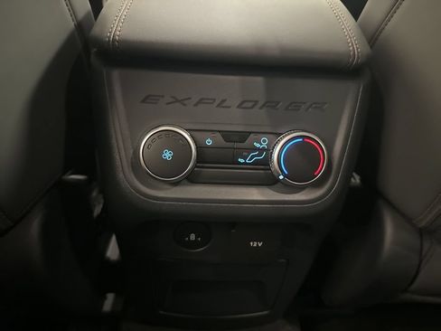New 2026 Ford Explorer Active w/ Active Comfort Package AWD/4WD image 25
