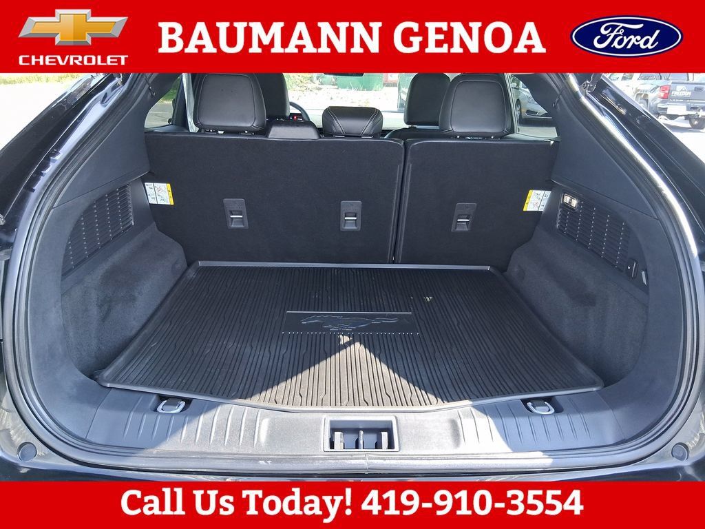 Used 2025 Ford Mustang Mach-E Select w/ Comfort Package Lite AWD/4WD image 5