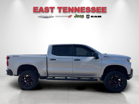 Used 2022 Chevrolet Silverado 1500 LT Trail Boss w/ Convenience Package II AWD/4WD image 2
