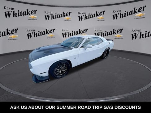 Used 2019 Dodge Challenger R/T Scat Pack RWD image 5