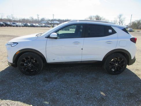 New 2026 Buick Encore GX Sport Touring w/ Comfort Package FWD image 9