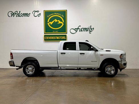 Used 2022 RAM 2500 Tradesman AWD/4WD image 9