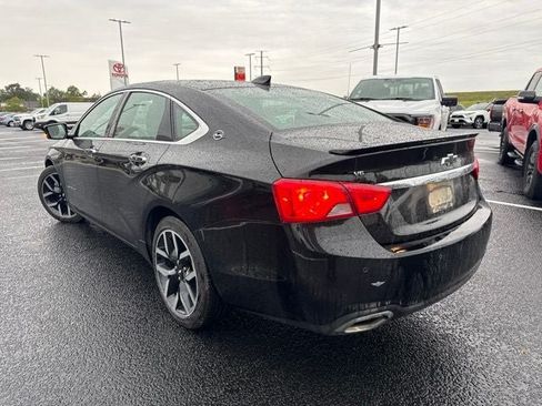 Used 2017 Chevrolet Impala Premier FWD image 3