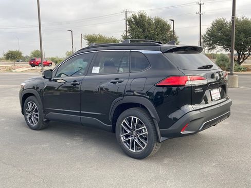 New 2026 Toyota Corolla Cross XLE FWD image 7