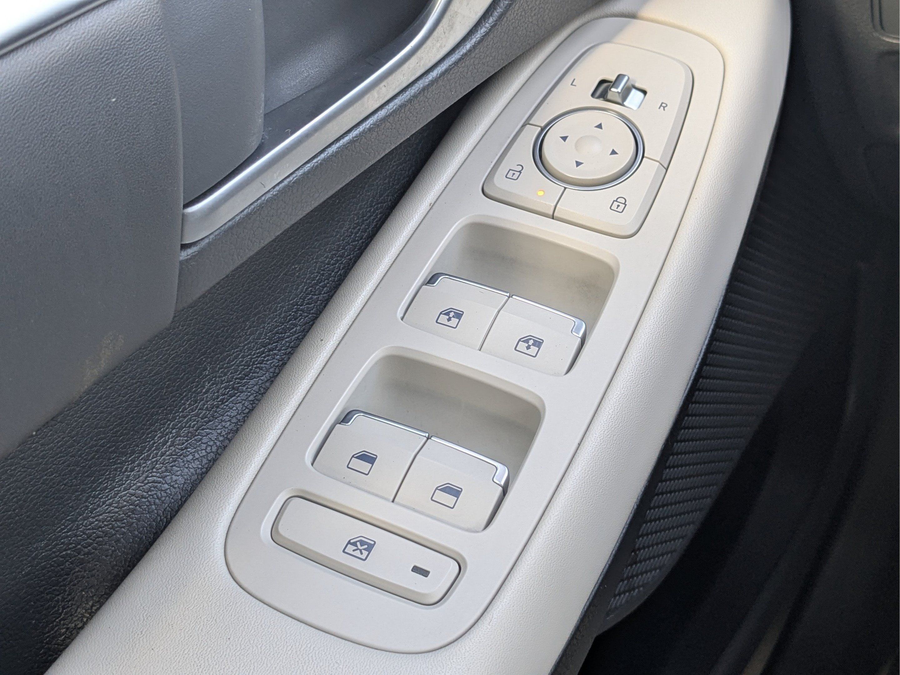Used 2024 Hyundai Sonata SEL FWD image 26