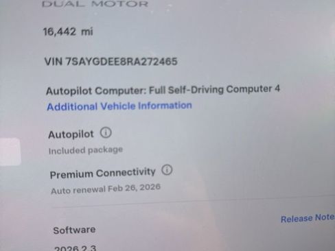 Used 2024 Tesla Model Y Long Range image 12