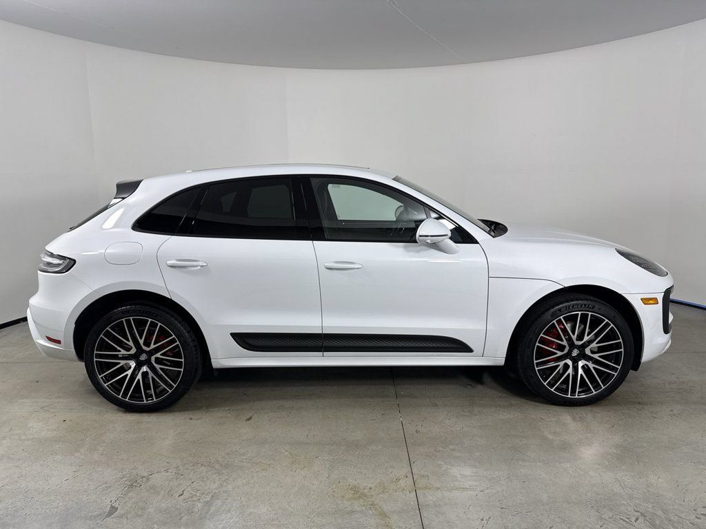 Certified 2026 Porsche Macan S AWD/4WD image 8