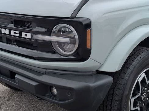 Used 2024 Ford Bronco Outer Banks AWD/4WD image 11