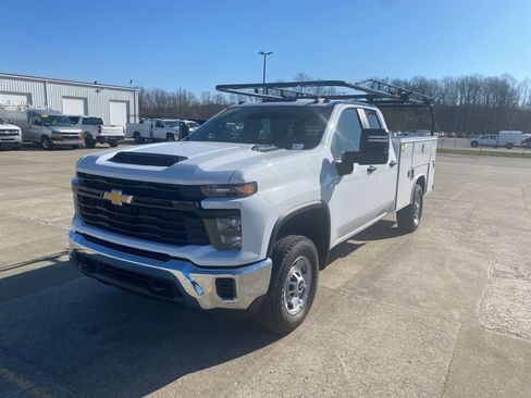 Used 2025 Chevrolet Silverado 2500 W/T w/ WT Convenience Package image 1