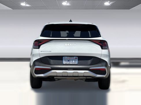 Used 2023 Kia Sportage LX FWD image 9