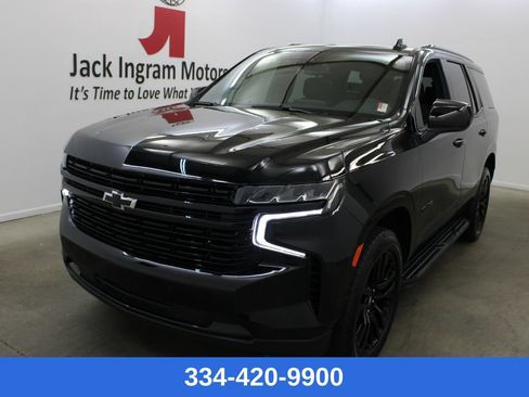 Used 2023 Chevrolet Tahoe RST RWD image 1