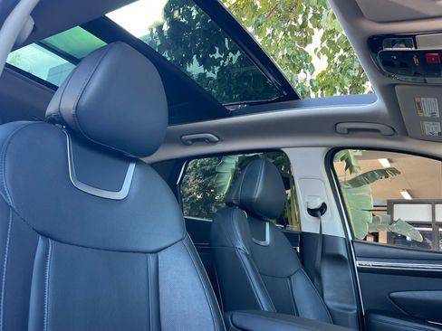 Used 2024 Hyundai Tucson Limited image 17