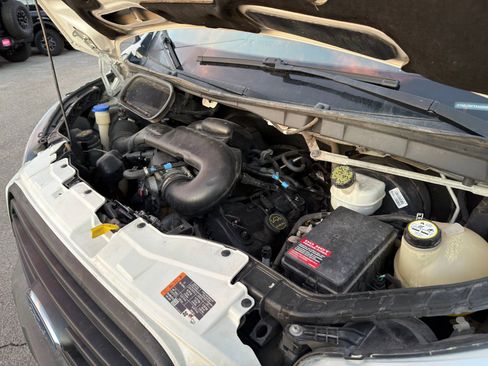 Used 2015 Ford Transit 250 130 Low Roof w/ Exterior Upgrade Package image 33