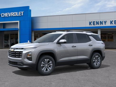 New 2026 Chevrolet Equinox LT w/ Convenience Package II FWD image 2