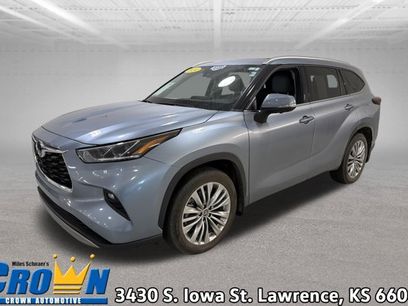 Used 2024 Toyota Highlander Platinum