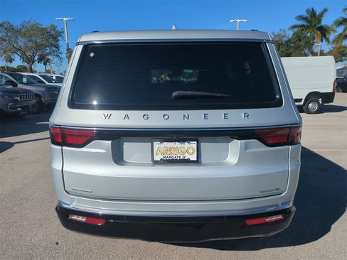 Used 2022 Jeep Wagoneer Series I w/ Premium Group I image 7
