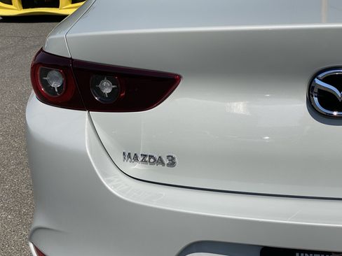 Certified 2026 MAZDA MAZDA3 s Sport FWD image 16