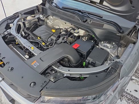 Used 2024 Chevrolet Trax LS image 34