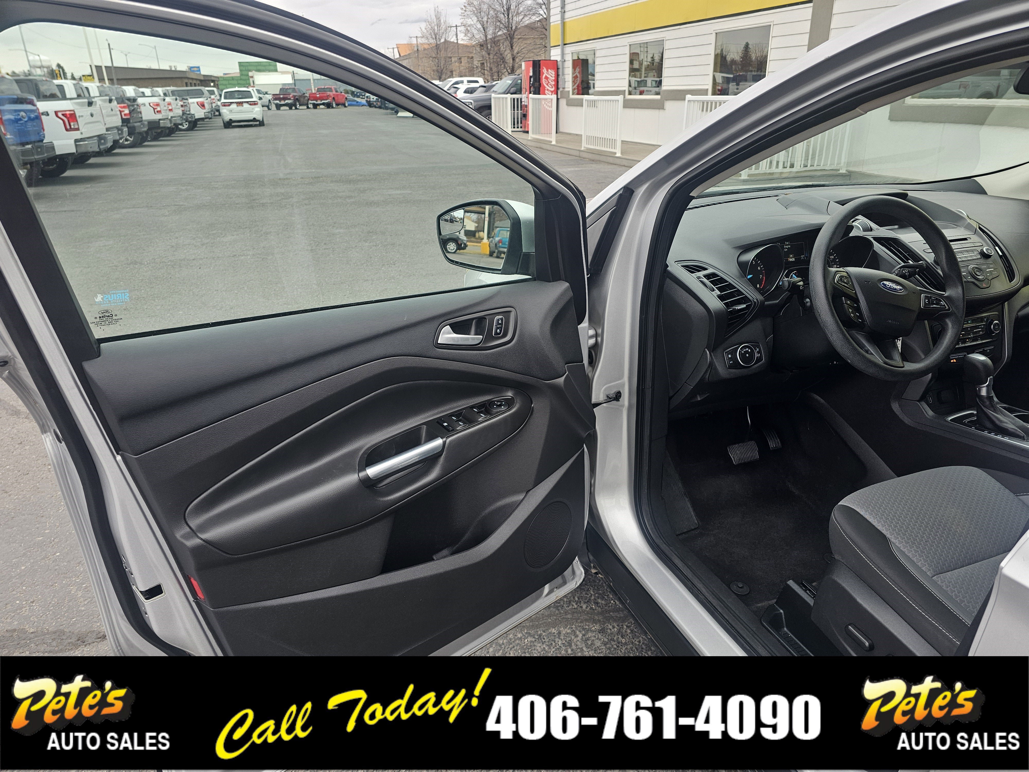 Used 2017 Ford Escape SE AWD/4WD image 19