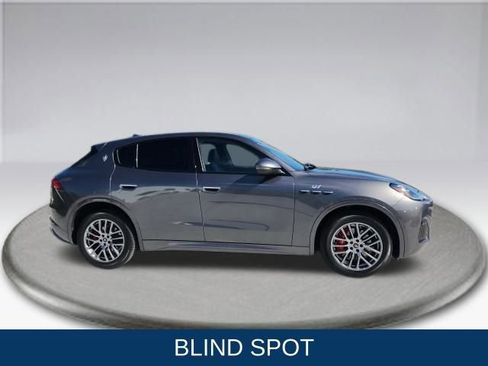 Used 2023 Maserati Grecale GT image 10