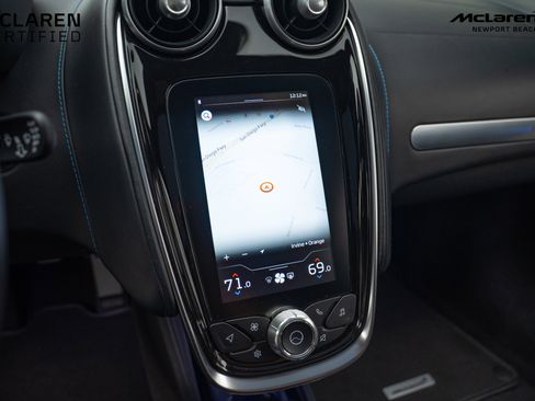 Used 2023 McLaren GT image 28