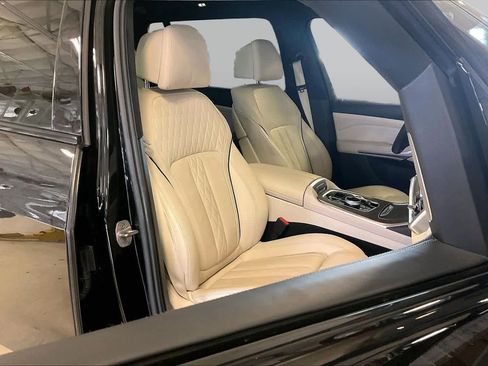 Used 2023 BMW X7 xDrive40i w/ M Sport Package AWD/4WD image 8