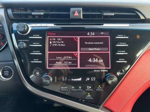 Used 2019 Toyota Camry XSE FWD image 14