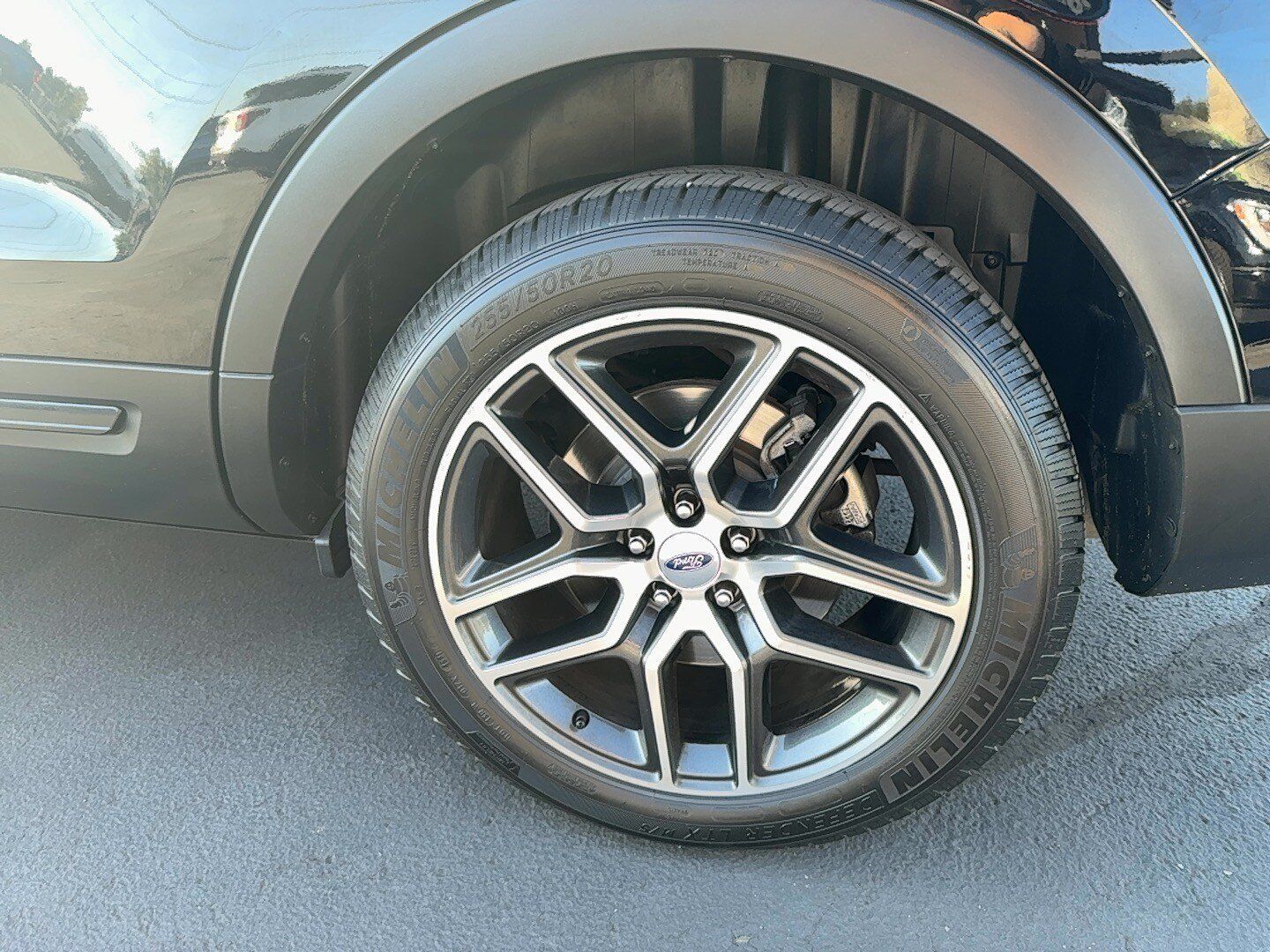 Used 2017 Ford Explorer Sport w/ Equipment Group 401A AWD/4WD image 16