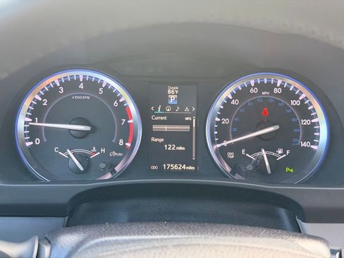 Used 2016 Toyota Highlander Limited FWD image 33