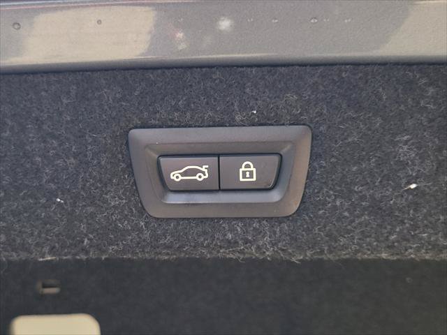 Used 2019 BMW 530i xDrive w/ M Sport Package AWD/4WD image 12