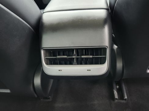 Used 2022 Tesla Model 3 image 21