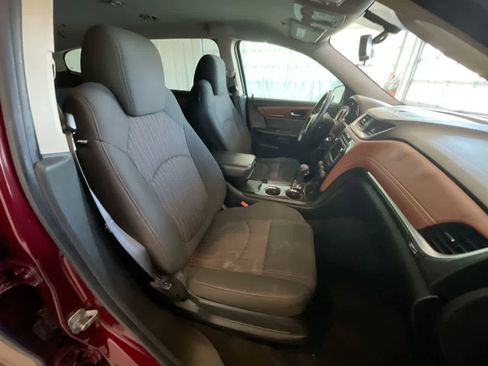 Used 2015 Chevrolet Traverse LT w/ Style and Technology Package image 24