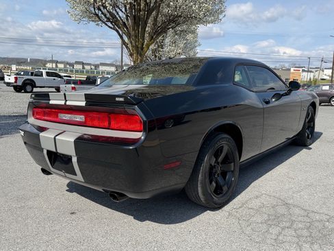 Used 2012 Dodge Challenger R/T Plus RWD image 4