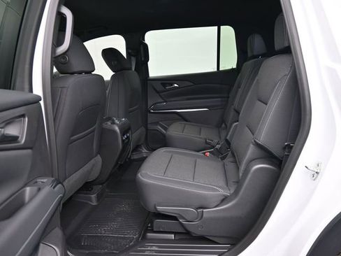 New 2026 Chevrolet Traverse LT w/ LPO, Floor Liner Package image 29