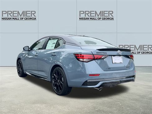 New 2025 Nissan Sentra SR w/ Midnight Edition image 23