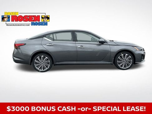 New 2025 Nissan Altima 2.5 SL image 6