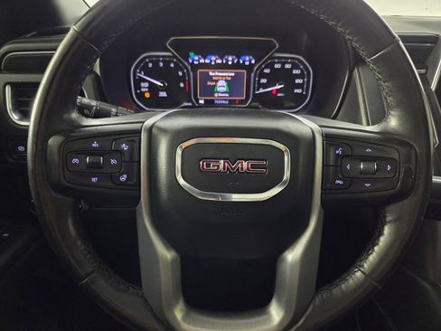 Used 2021 GMC Yukon SLT w/ SLT Premium Package image 17