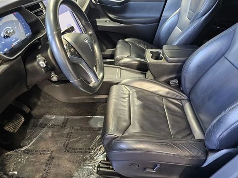 Used 2017 Tesla Model X 75D AWD/4WD image 13