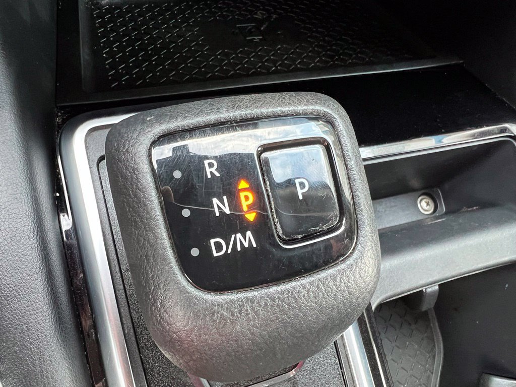 Used 2023 Nissan Pathfinder SL AWD/4WD image 48