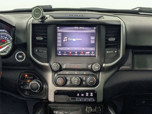 Used 2019 RAM 1500 Big Horn AWD/4WD image 39