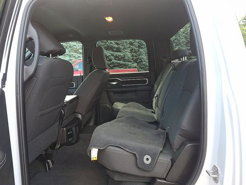 Used 2025 RAM 2500 Big Horn AWD/4WD image 11