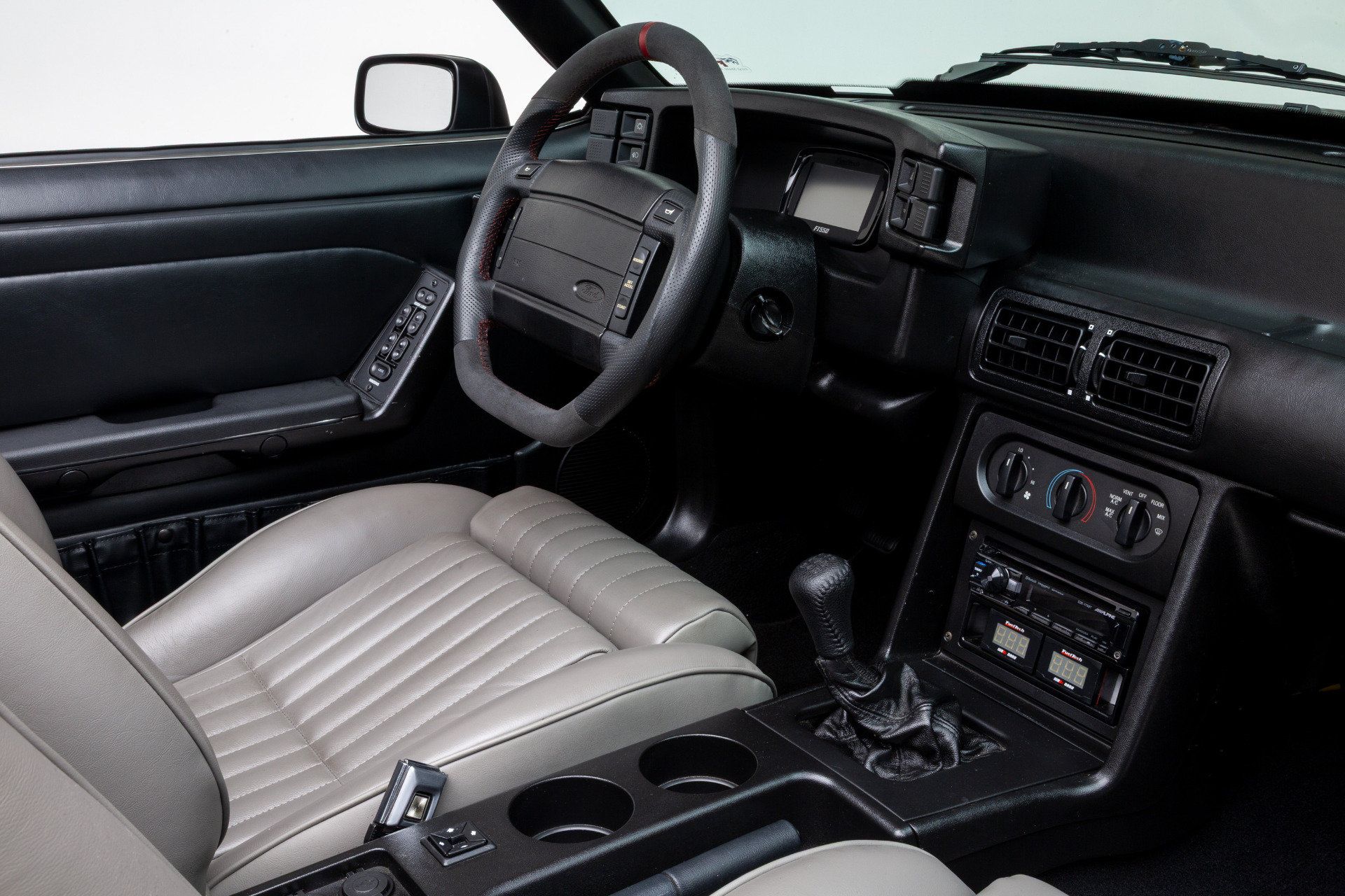 Used 1990 Ford Mustang GT RWD image 38