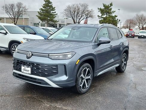 New 2026 Volkswagen Tiguan SE image 4