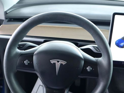 Used 2021 Tesla Model Y Long Range AWD/4WD image 20