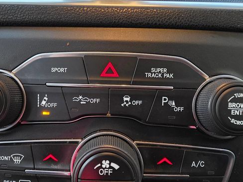 Used 2016 Dodge Charger R/T Scat Pack w/ Technology Group image 37