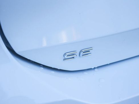 New 2026 Volkswagen Tiguan SE image 10