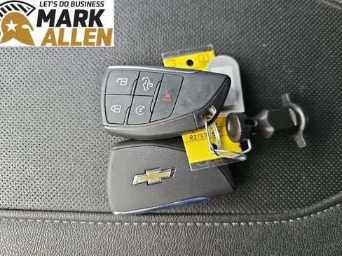 Used 2024 Chevrolet Silverado 1500 LTZ AWD/4WD image 27