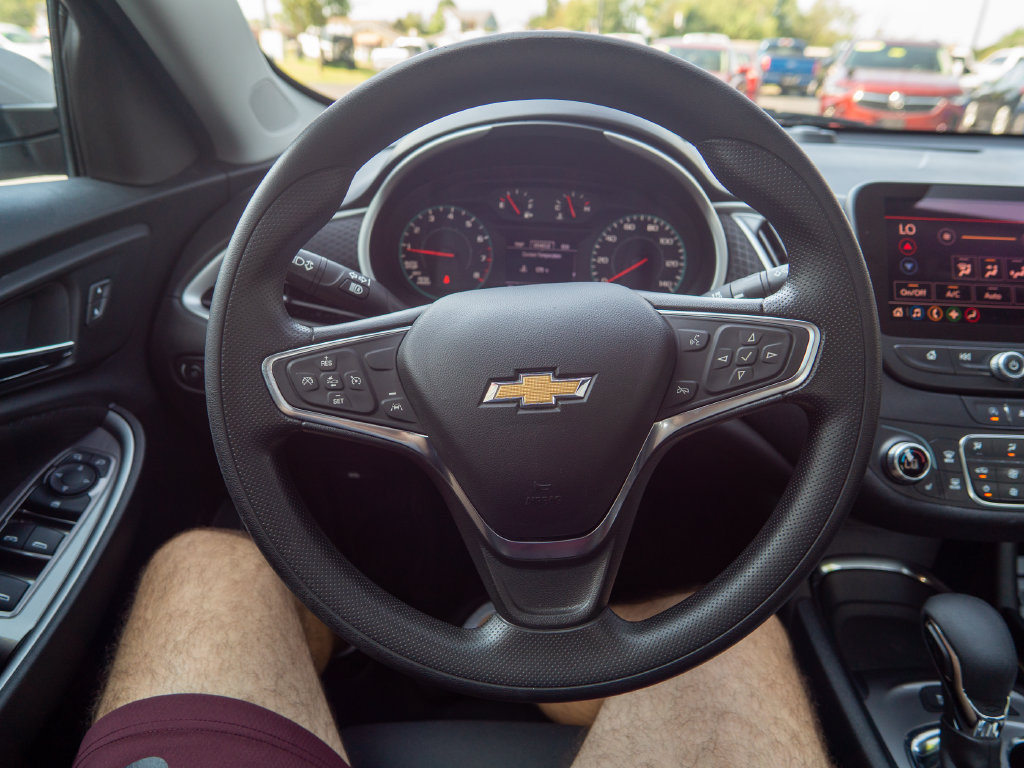 Used 2024 Chevrolet Malibu LT FWD image 19